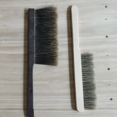 Wooden Bee Brush suppliers